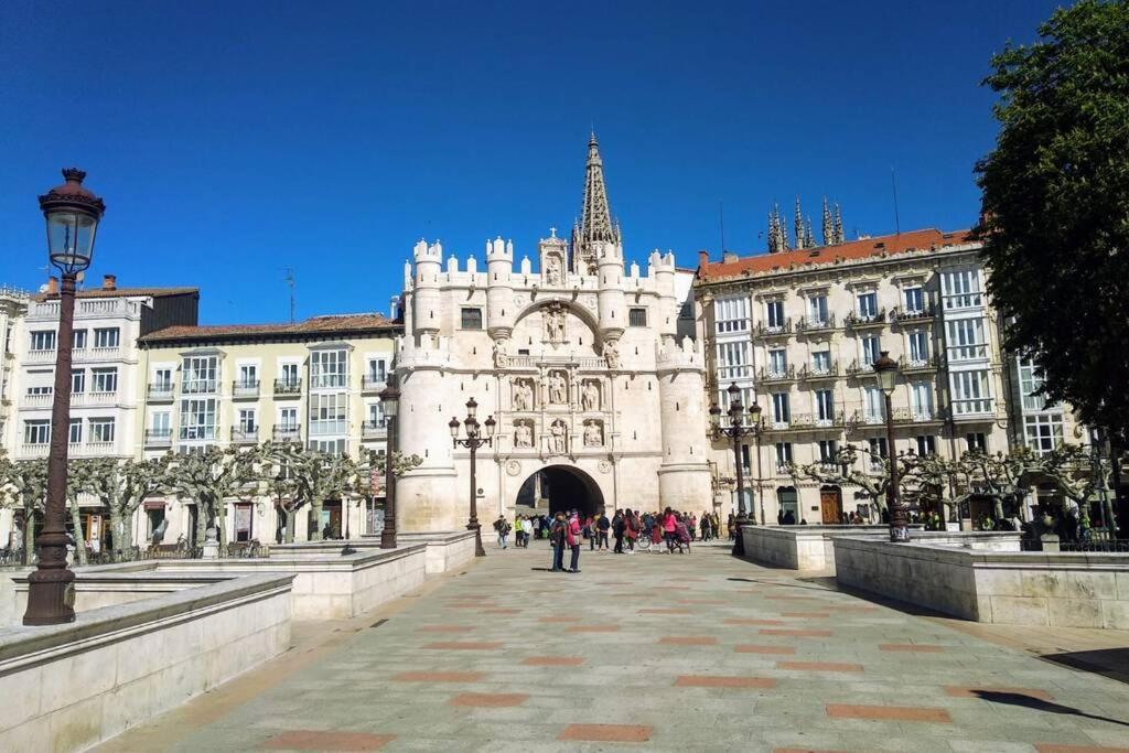 Ferienwohnung Tu Hogar En El Camino. Burgos Centro. Vut. Wifi Exterior foto